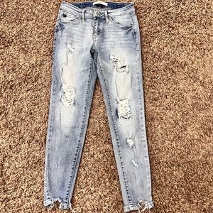 Skinny distressed jeans